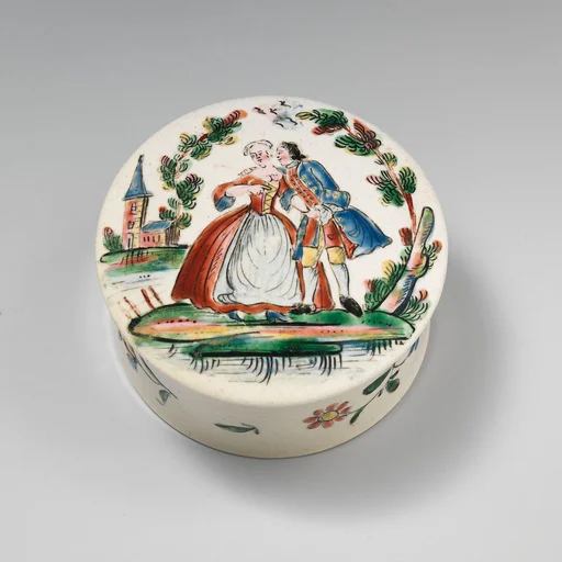 Pomade box