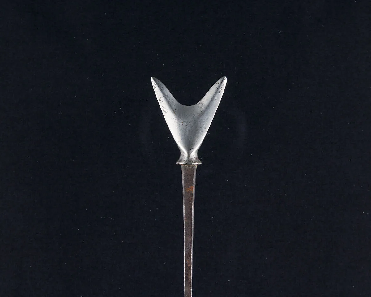 Arrowhead (<i>Yanone</i>) — Unknown