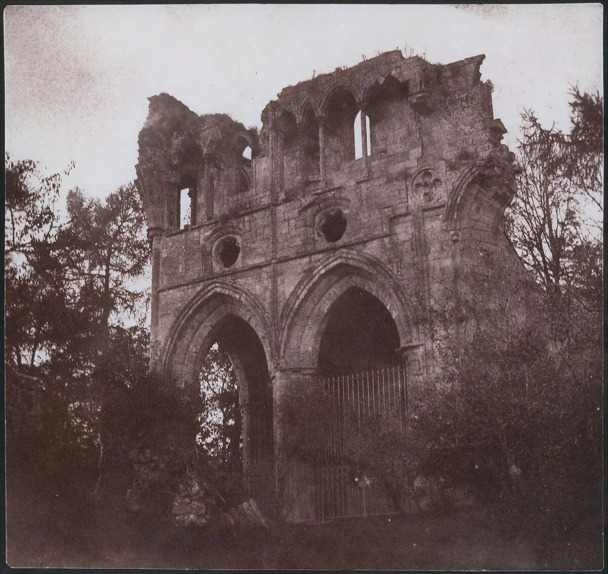 The Tomb of Sir Walter Scott, in Dryburgh Abbey — William Henry Fox Talbot
