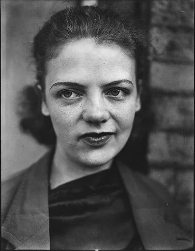 [Anne Harvey on Roof of 441 East 92nd Street Apartment Building, New York City]