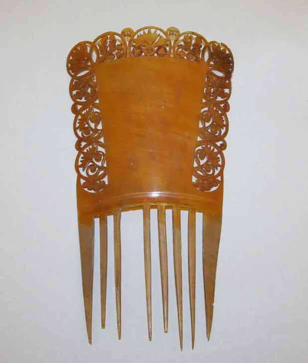Comb — Unknown