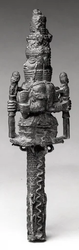 Staff Fragment: Seated Oba