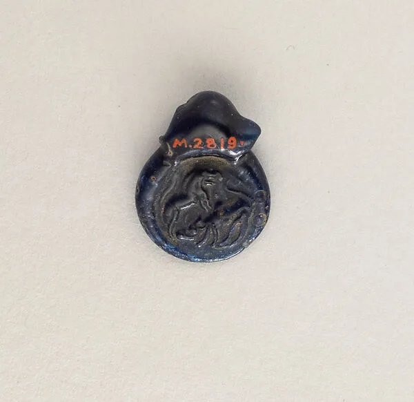 Glass pendant — Unknown