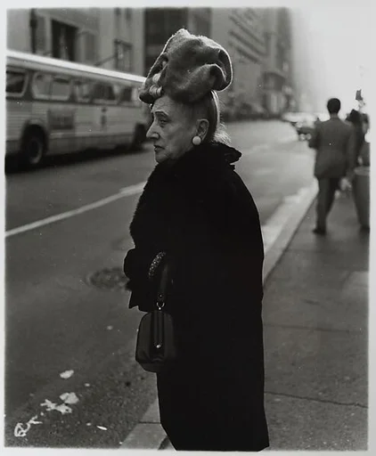 Woman in a floppy hat, N.Y.C. 