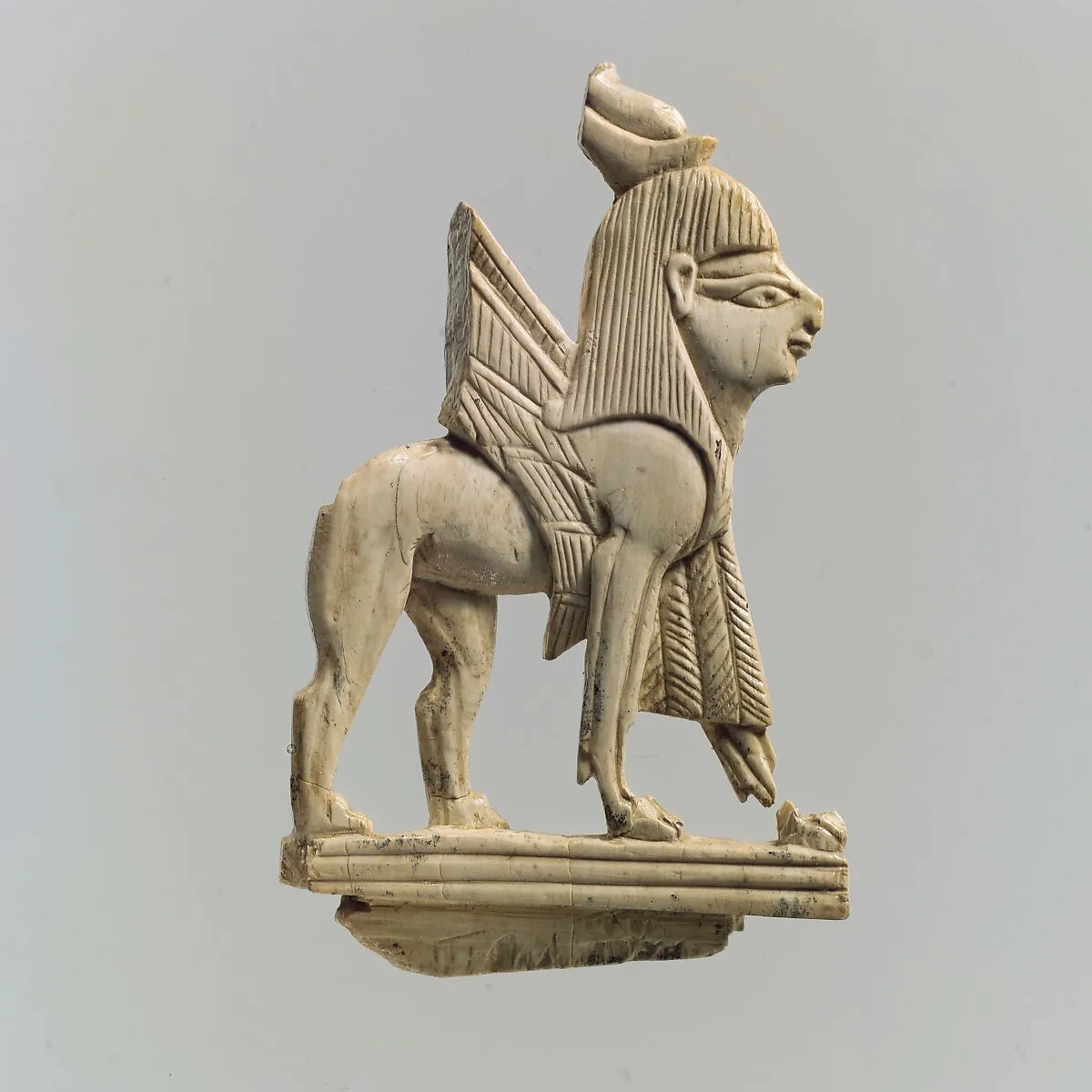Openwork furniture plaque with winged sphinx — Unknown