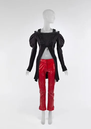 Look 32