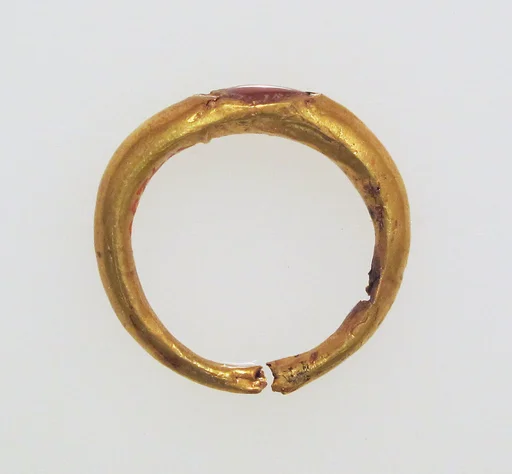 Ring with sard