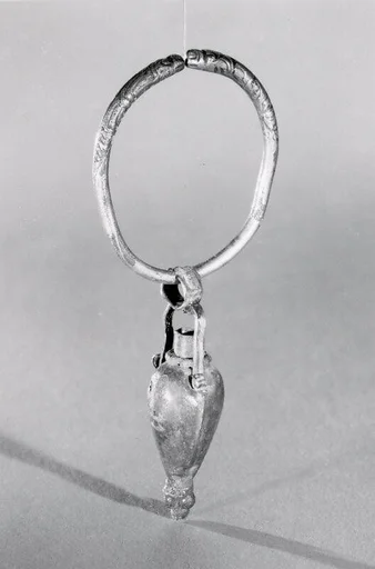 Earring