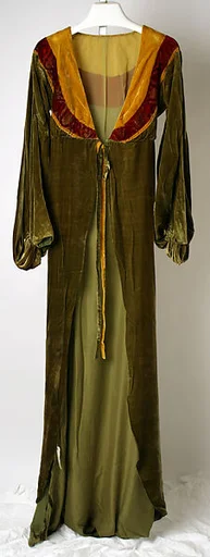 Tea gown