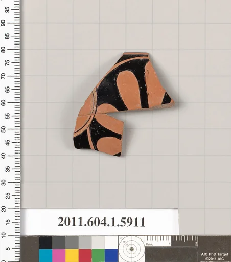 Terracotta rim fragment of a kylix (drinking cup)