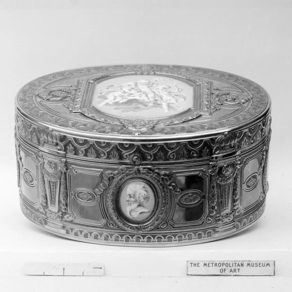 Snuffbox — Philippe Ernst Schindler (the younger)|P.M.C.