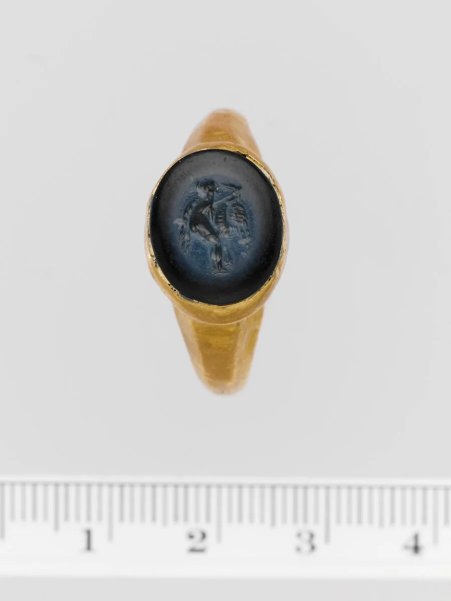 Nicolo ring stone set in a gold ring — Unknown