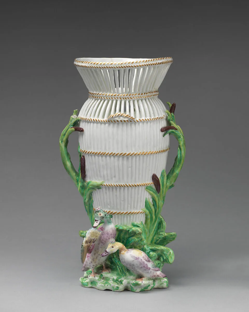 Vase — Chelsea Porcelain Manufactory