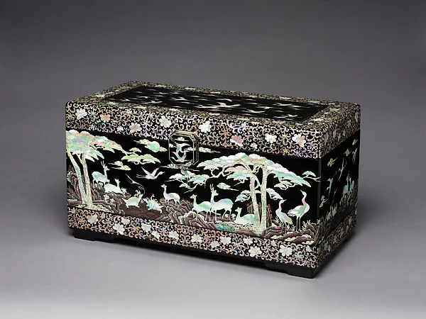 손대현 십장생도무늬 함|孫大鉉 十長生圖文 函|Box decorated with the Ten Symbols of Longevity — Sohn Daehyun