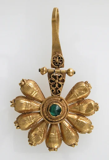 Earring