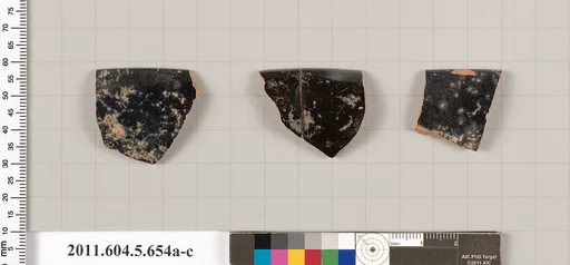 Terracotta rim fragments of kylikes (drinking cups)