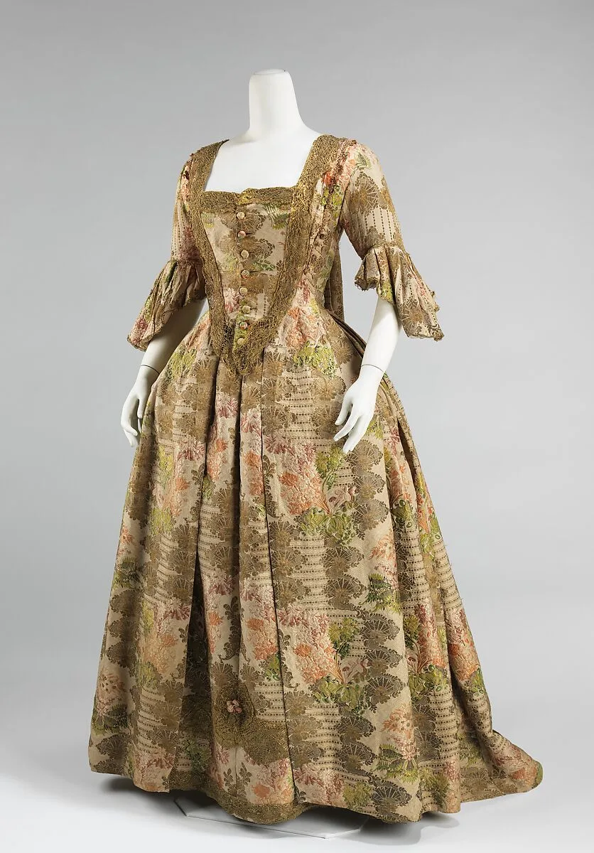 Robe à la Française — Unknown