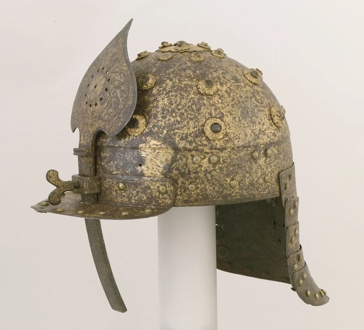 Burgonet in Oriental Fashion — Unknown