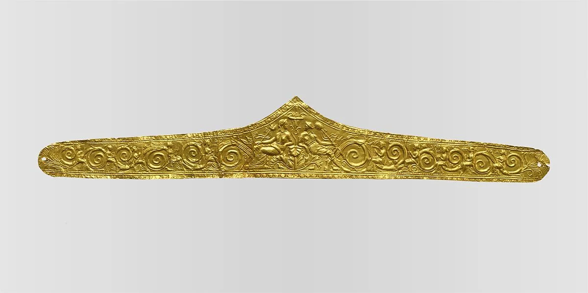 Pediment-shaped gold diadem — Unknown