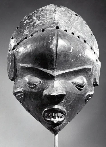 Mask (Mbuya)