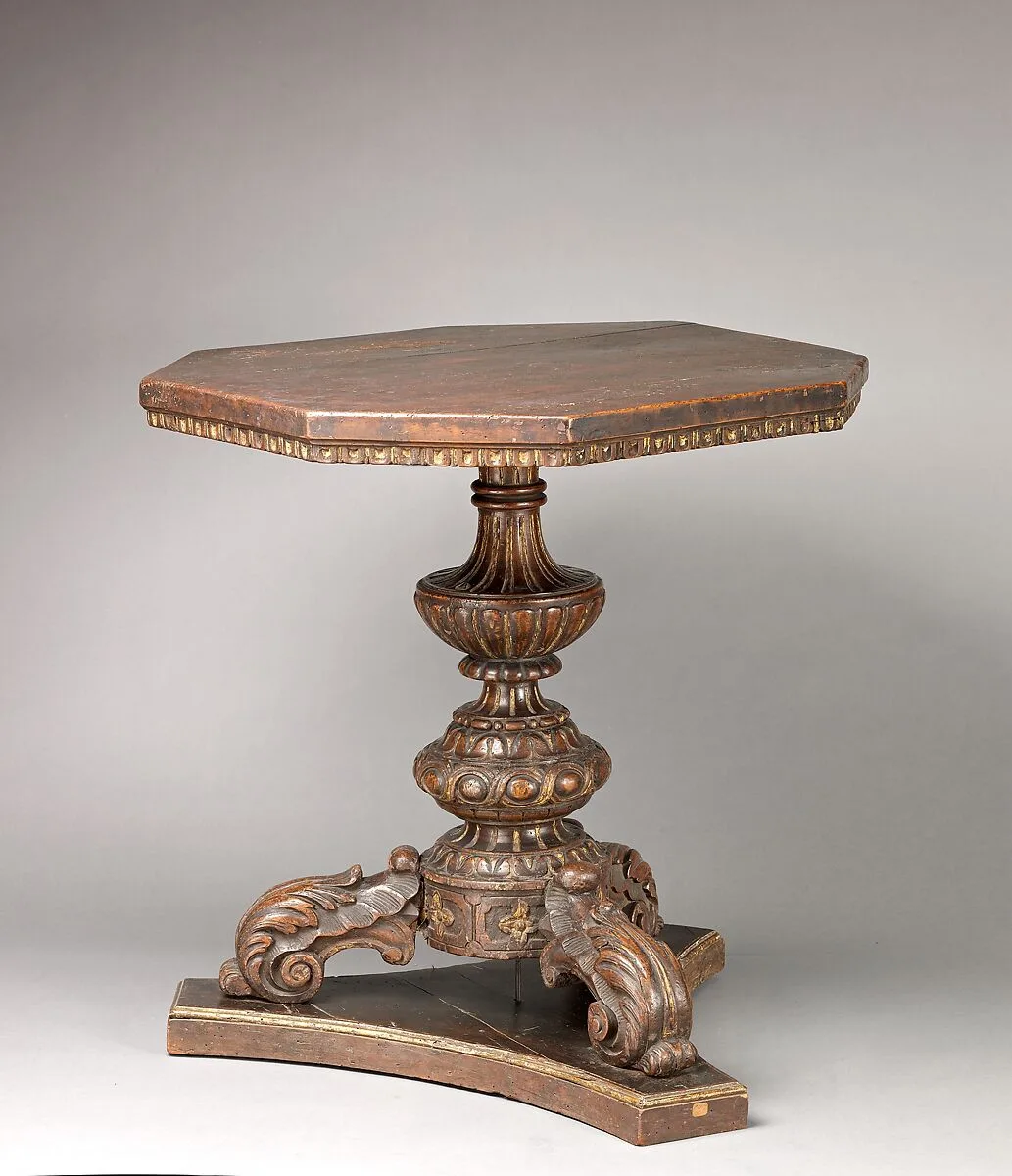 Octagonal table — Unknown