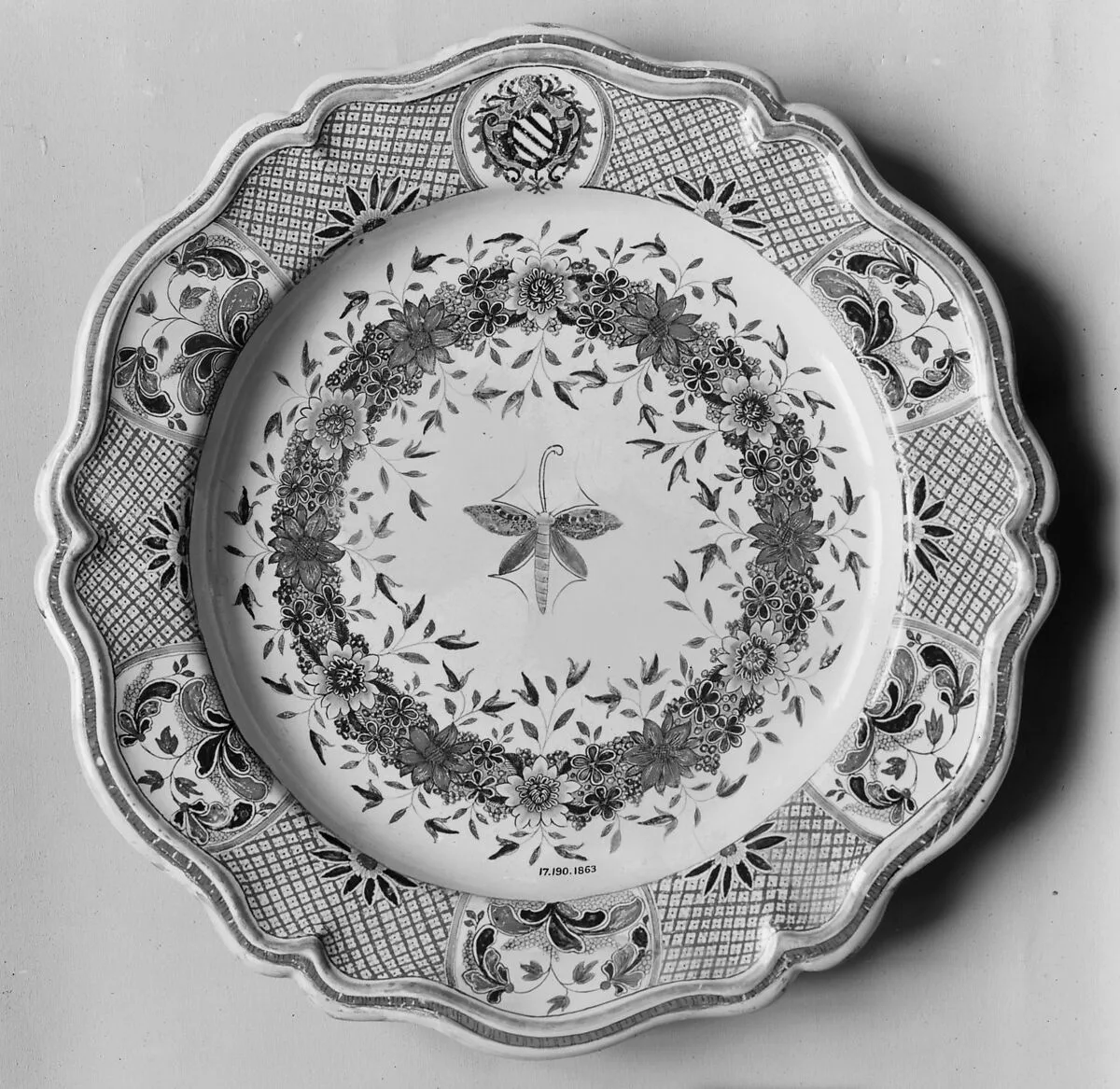 Dish (underdish for a tureen) — Jean-Baptiste Guillibaud