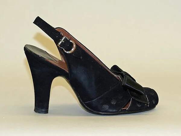 Pumps — Newton Elkin Shoe Co.