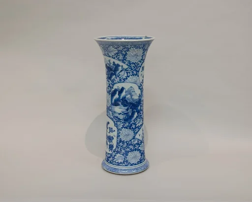 清康熙 景德鎮窯青花開光山水花鳥瓶|Vase with landscape and bird-and-flower scenes