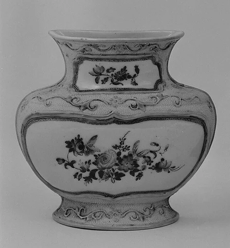 Wall vase