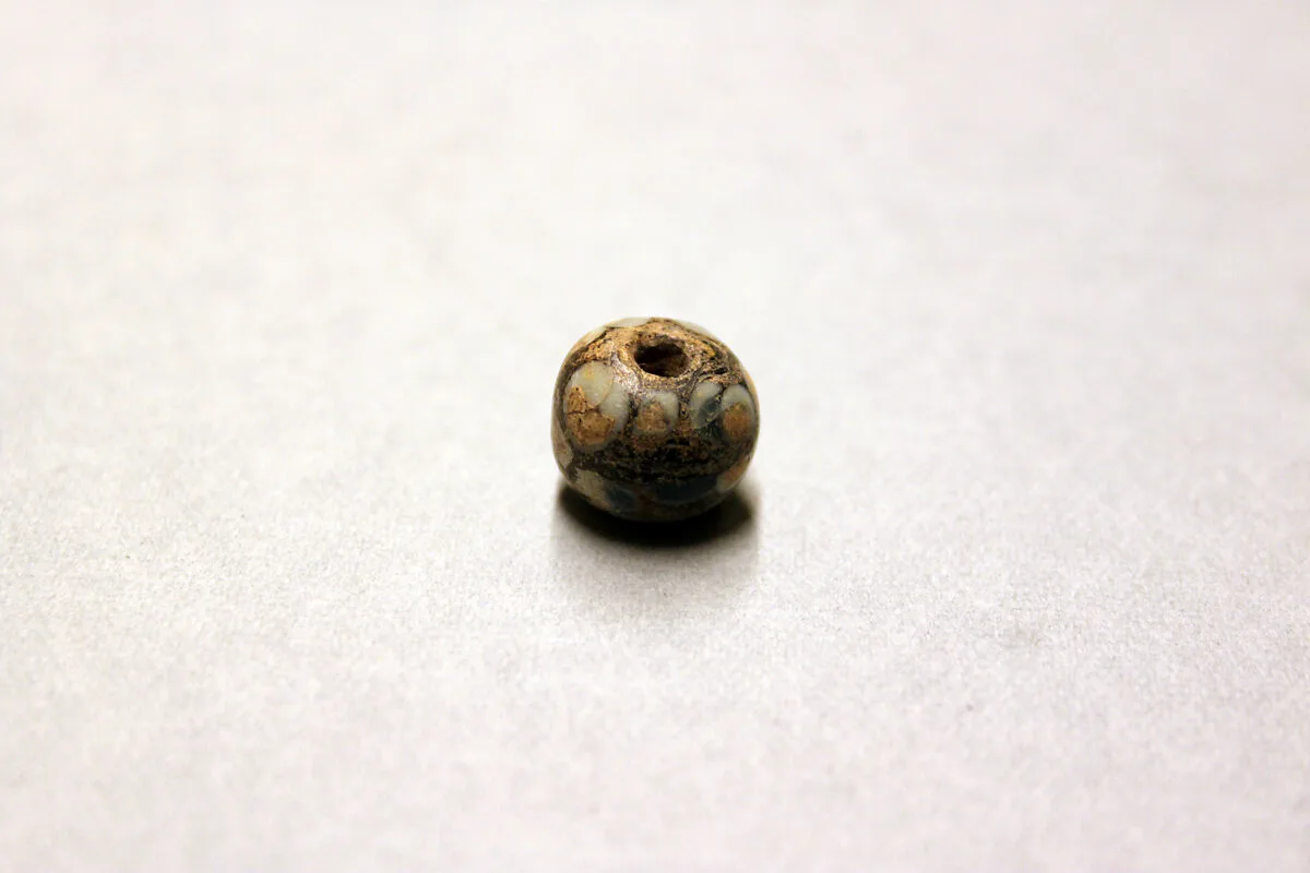 Beads — Unknown