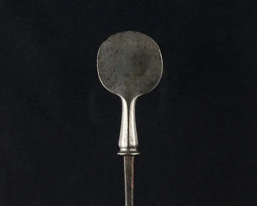 Arrowhead (<i>Yanone</i>)