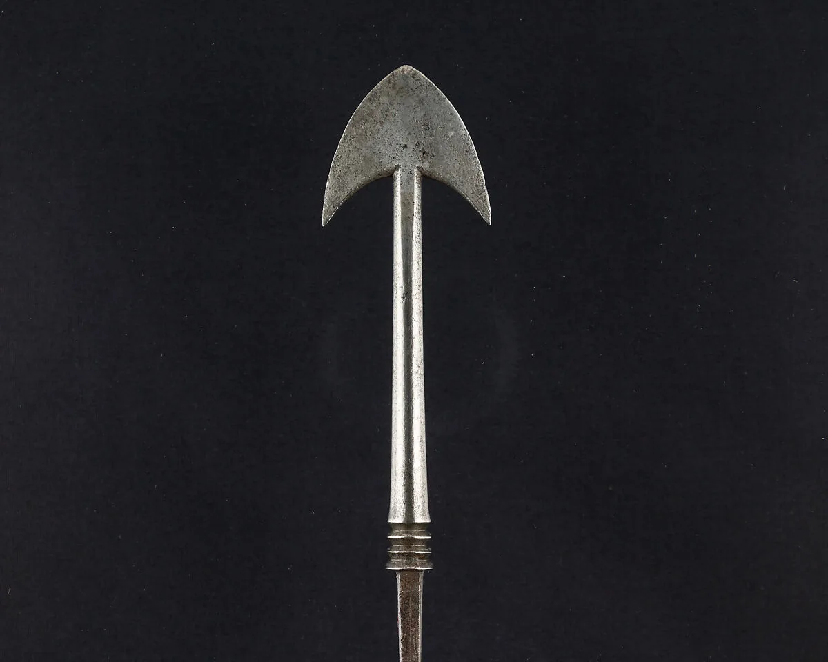 Arrowhead (<i>Yanone</i>) — Unknown