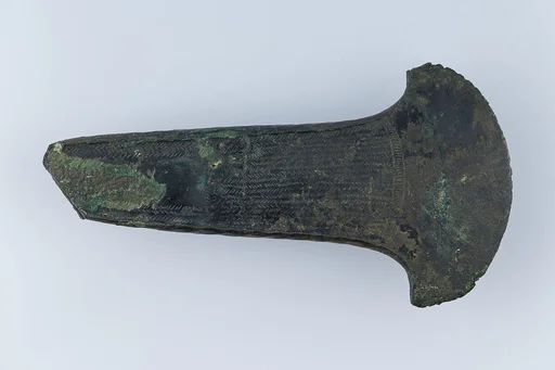 Flanged Ax