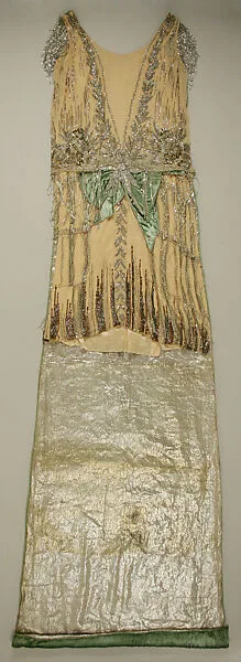Court presentation ensemble — W. W. Reville-Terry, Ltd.