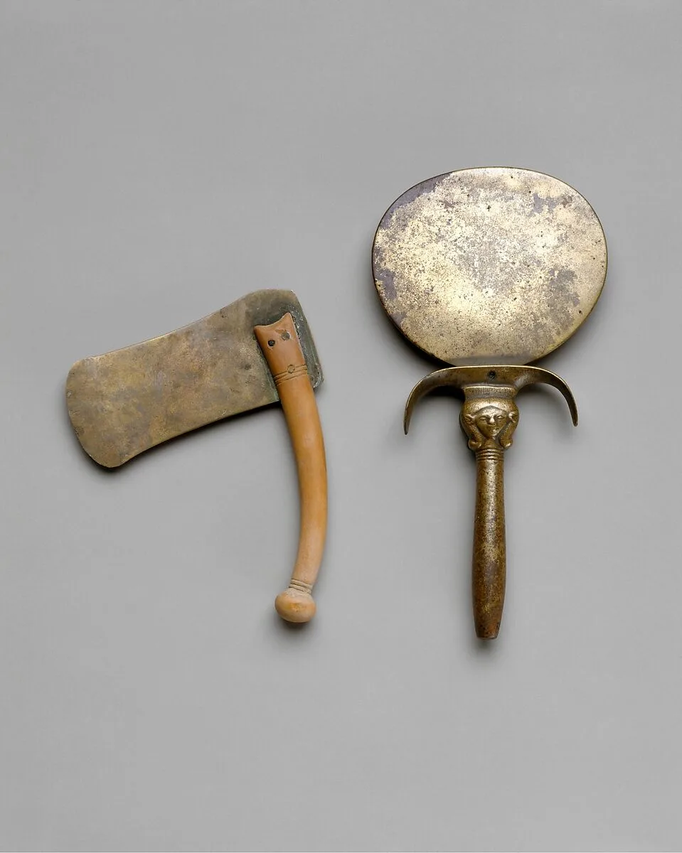 Razor and mirror — Unknown