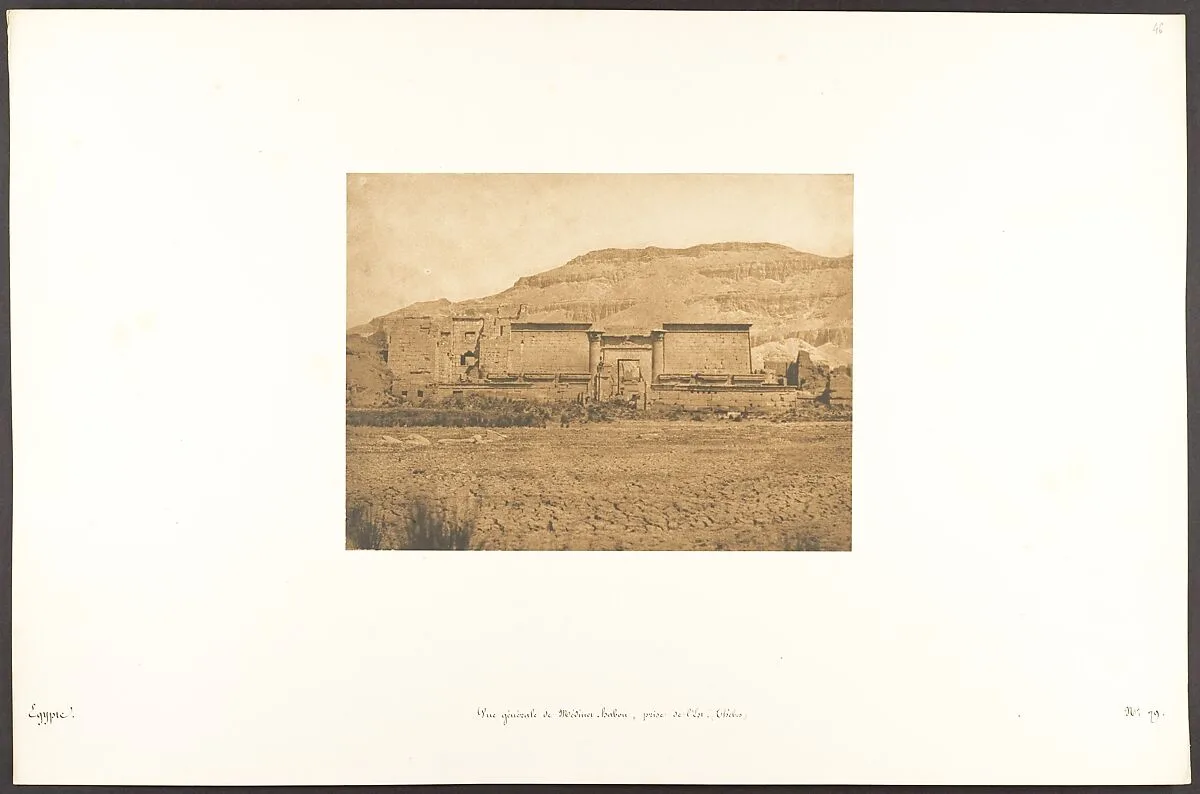 Vue générale de Médinet-habou, prise de l'Est (Thèbes) — Maxime Du Camp