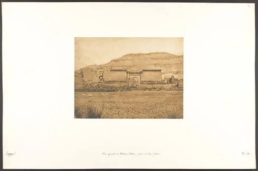 Vue générale de Médinet-habou, prise de l'Est (Thèbes)