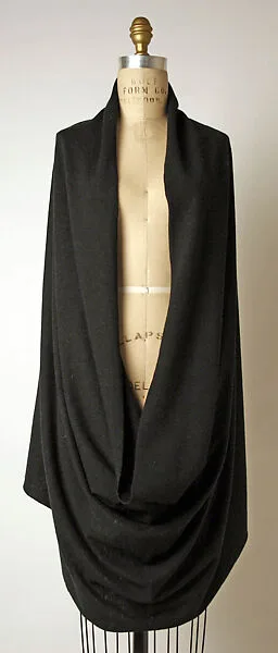 Shawl — Madame Grès (Germaine Émilie Krebs)