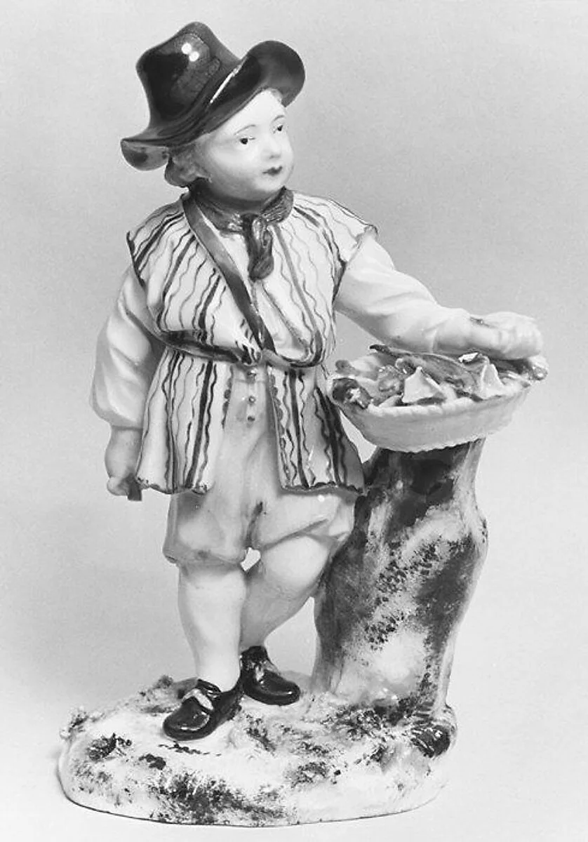 Boy with a basket of flowers — Pfalz-Zweibrücken Porcelain Manufactory|Laurentius Russinger