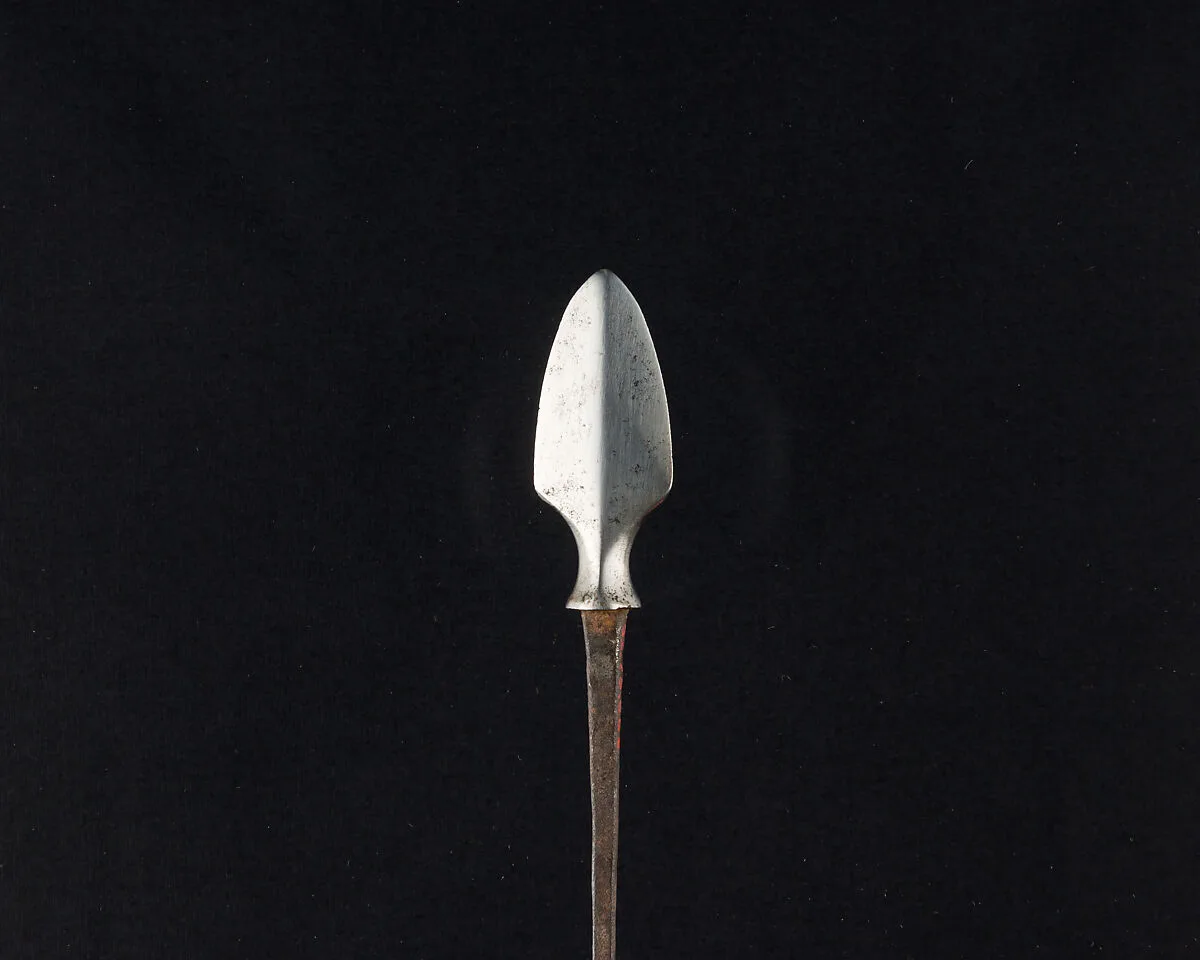 Arrowhead (<i>Yanone</i>) — Unknown