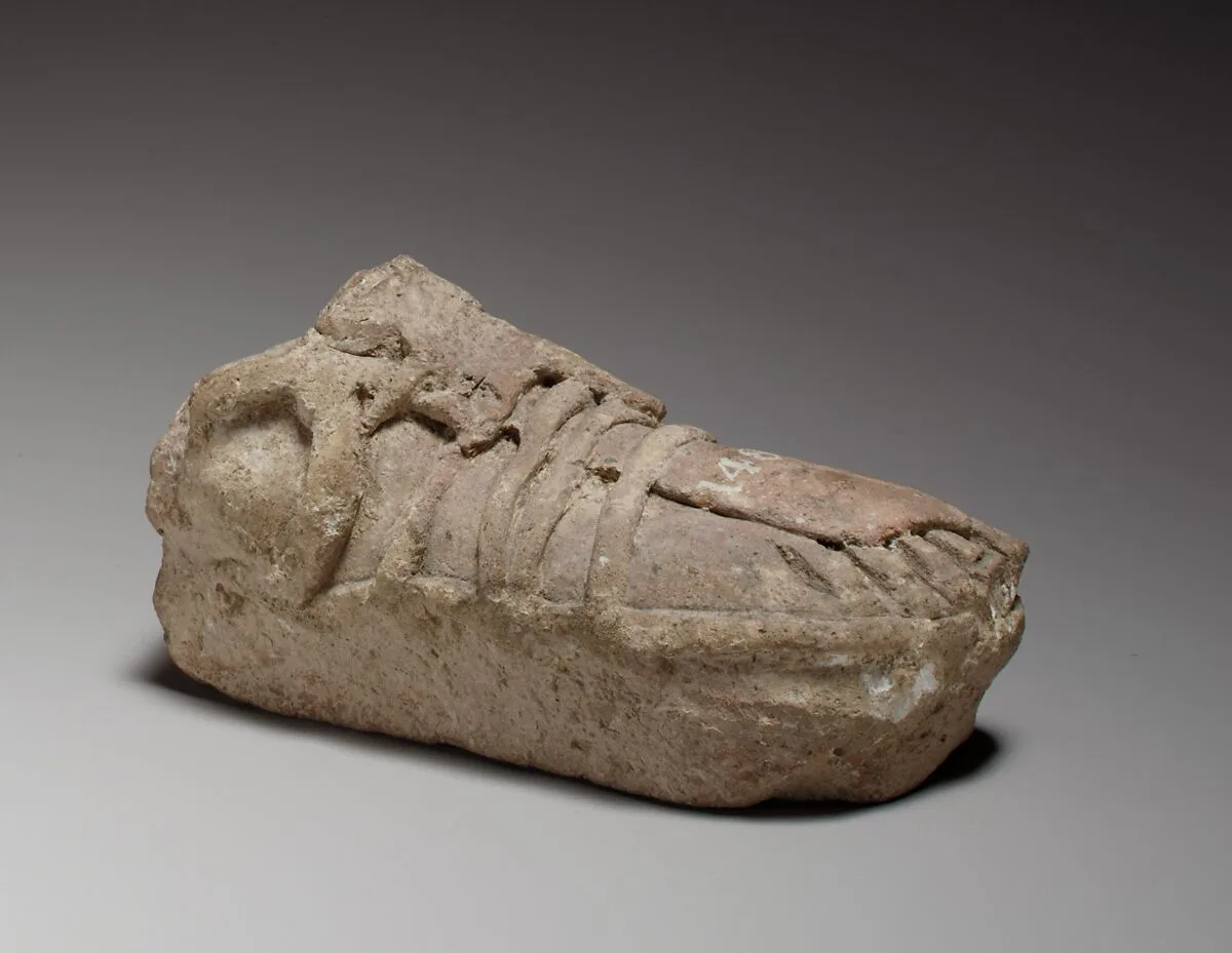 Right foot — Unknown
