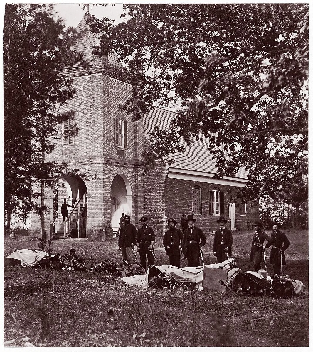 St. Peter's Church near White House, Where Washington was Married. General E. V. Sumner and Staff — Alexander Gardner|Mathew B. Brady