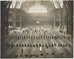 The Great Nave: Wounded Soldiers Performing Arms Drill at the End of Their Medical Treatment — Unknown