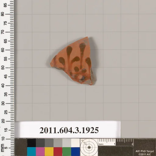 Terracotta fragment of a kylix (drinking cup) or a skyphos (deep drinking cup)?