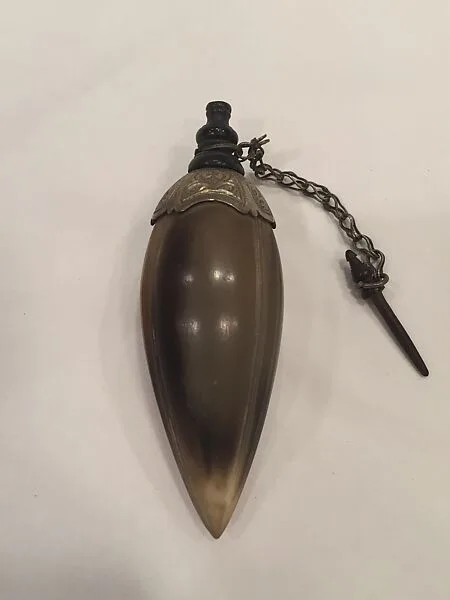 Snuff Receptable — Unknown