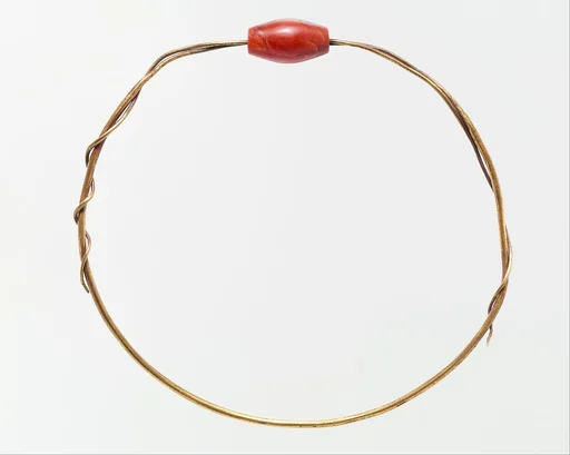 Sweret Bead on Gold Wire