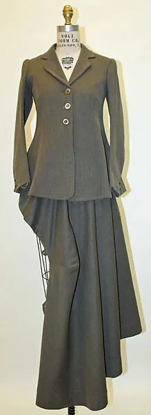 Riding habit — Unknown