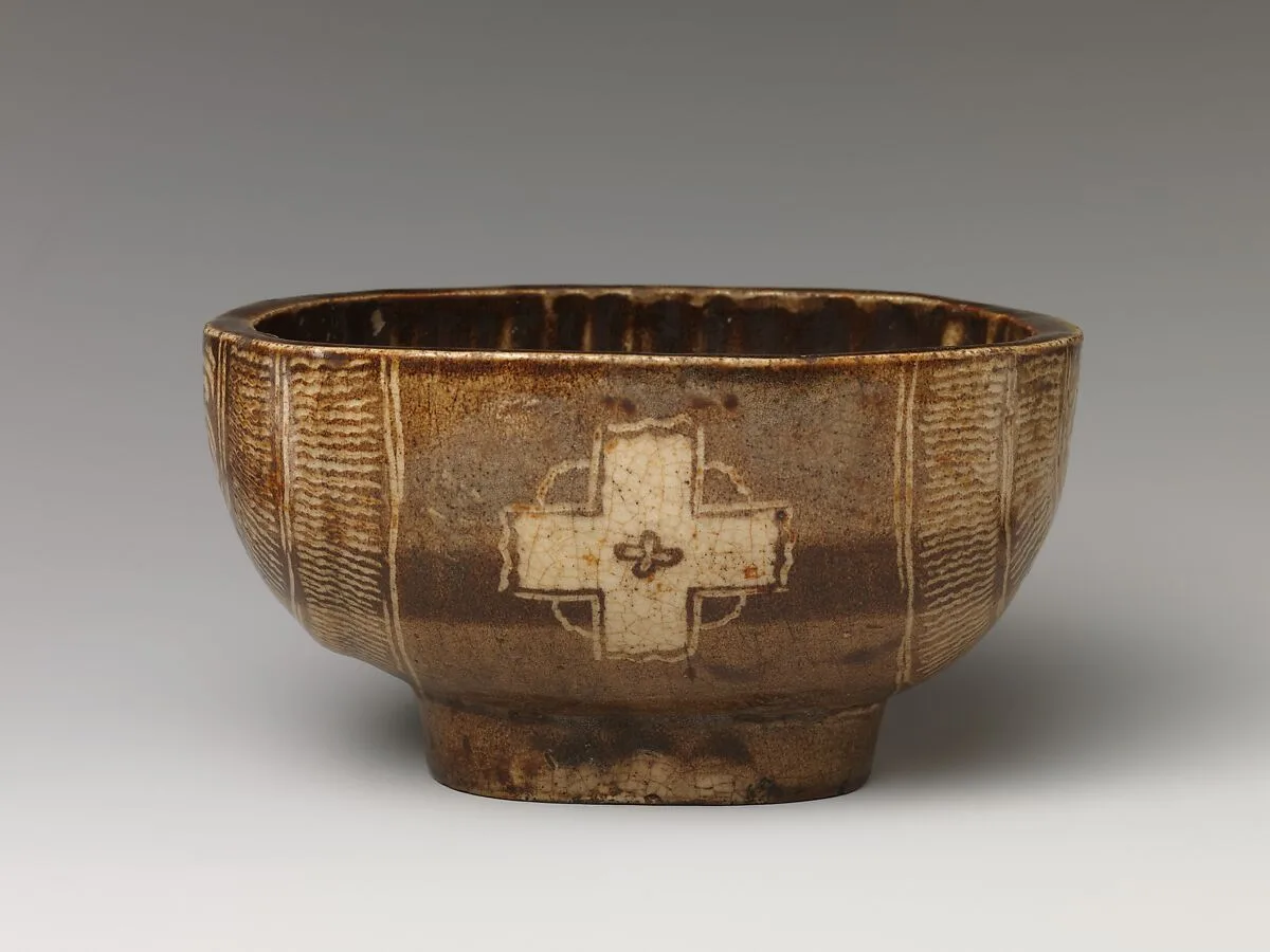 十字文三島茶碗|Tea Bowl with Cross Design — Unknown
