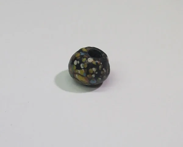 Splash-decorated bead — Unknown