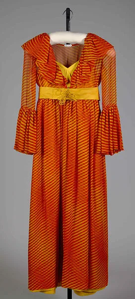 Evening dress — Oscar de la Renta